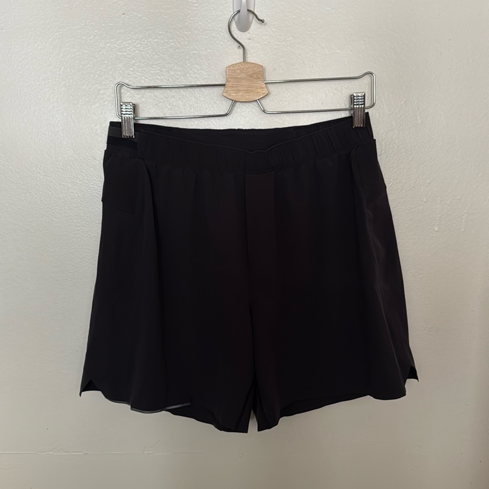 Men’s Lululemon Athletic Shorts 5”
